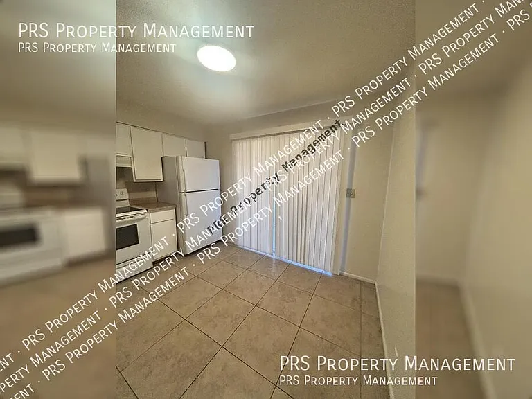 5233 E University Dr #B — Photo 11