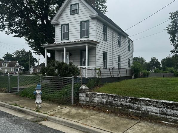 1 Main St