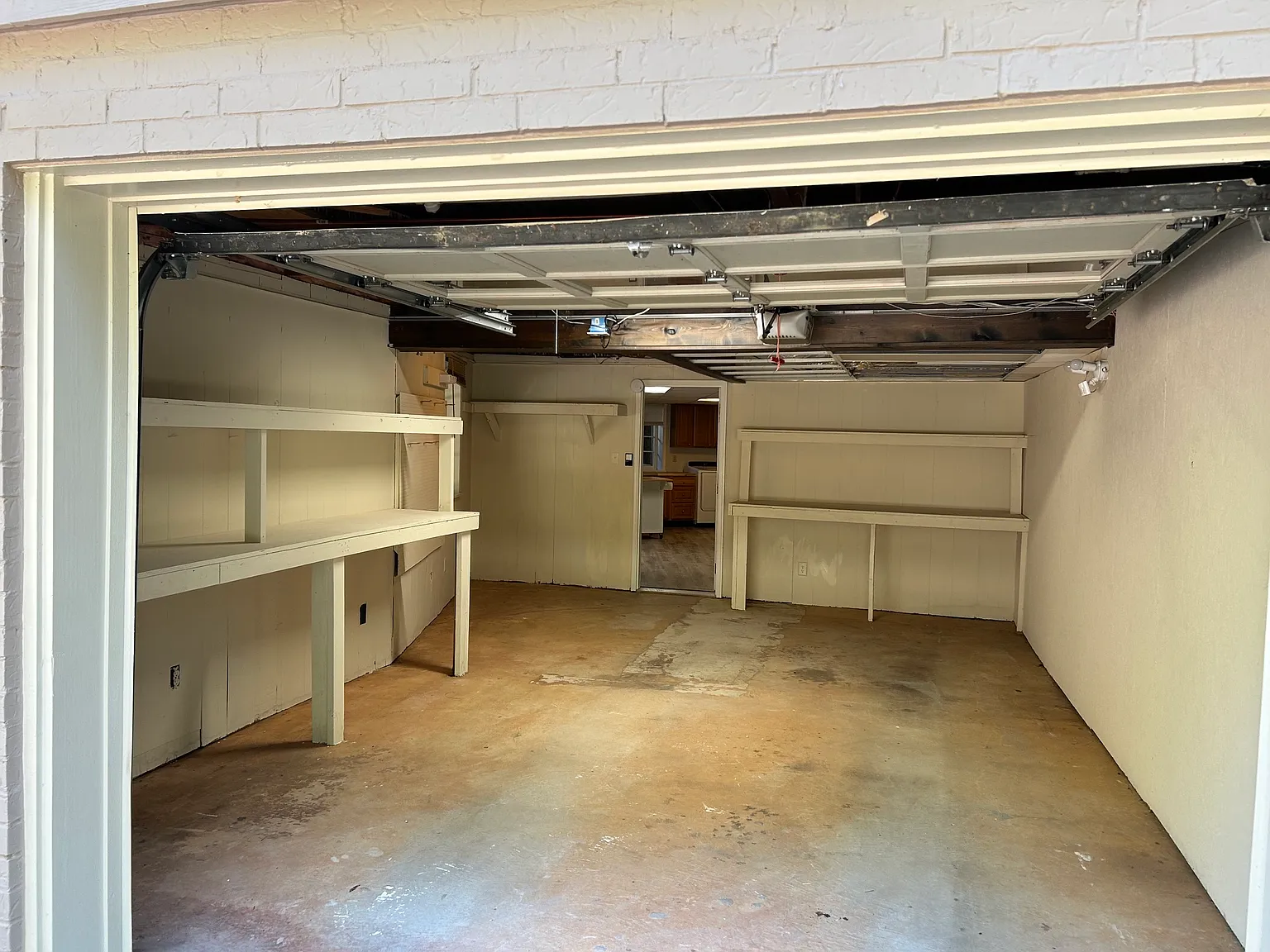 2 bed, 1400 sqft, $1,500 — Photo 3