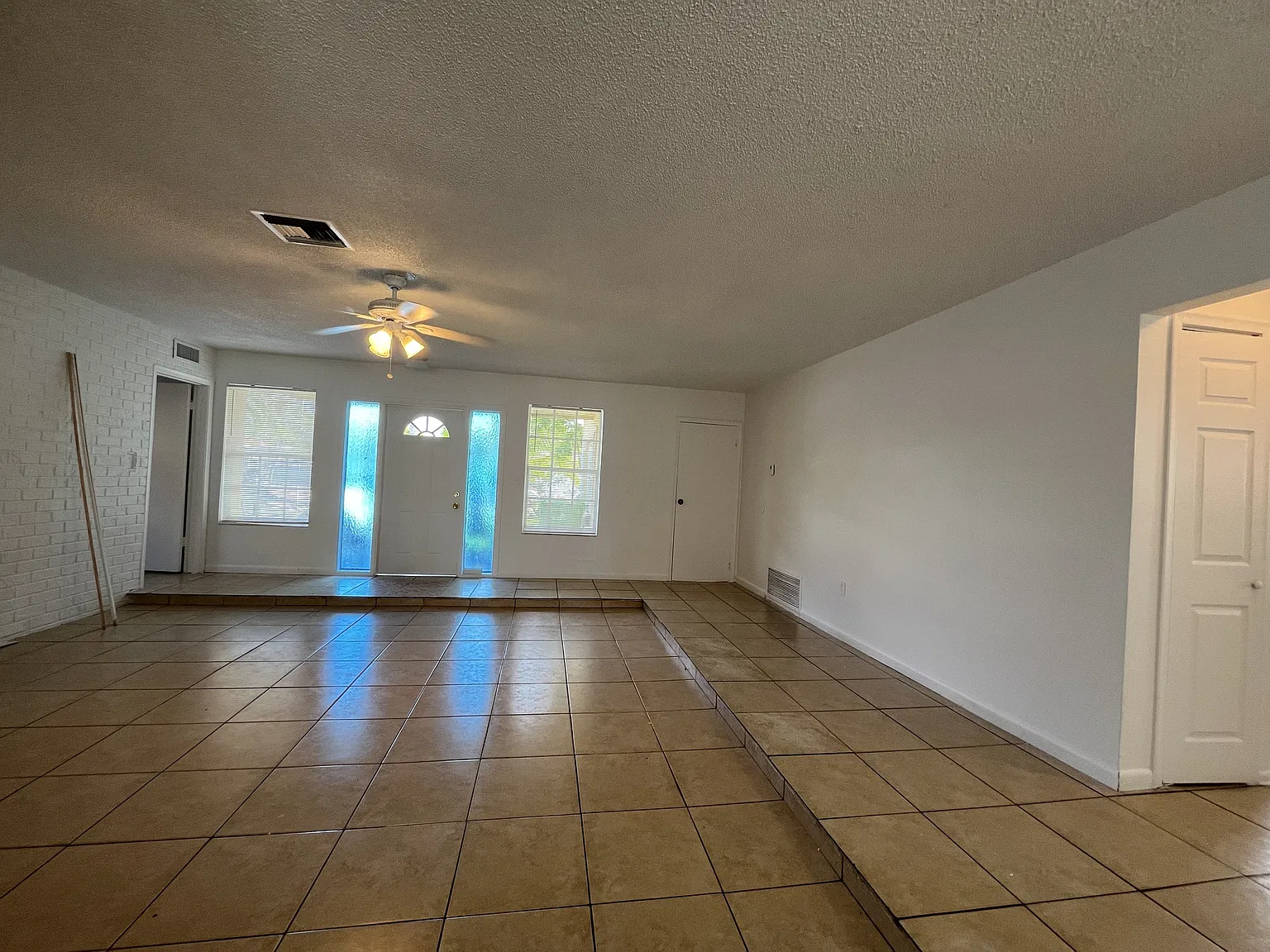 7000 NW 22nd St — Photo 3