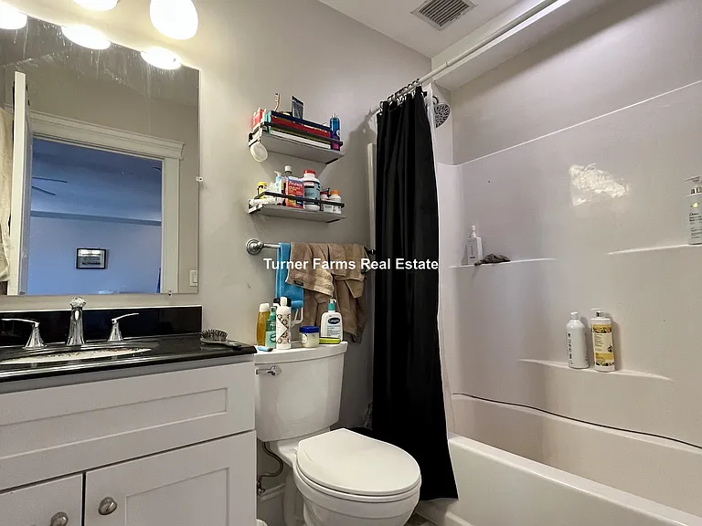 14 Fern St #A — Photo 21