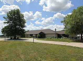 5786 White Oak Rd, Martelle, IA 52305