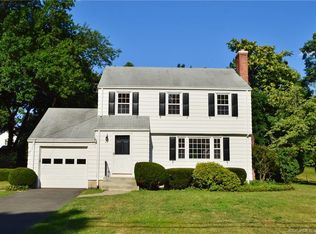 44 Mountain Rd, West Hartford, CT 06107