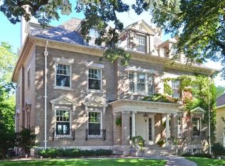 300 Ridgewood Ave APT 3, Minneapolis, MN 55403