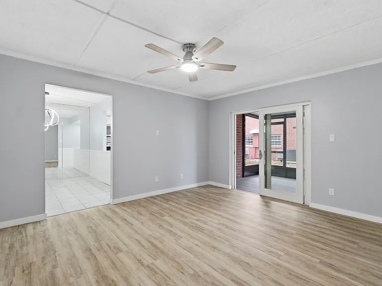 1125 83rd Ave N #A — Photo 10