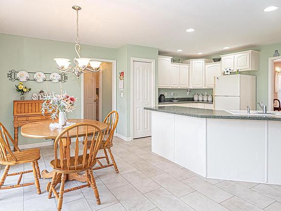 5th image of 30726 Heather Glen Dr