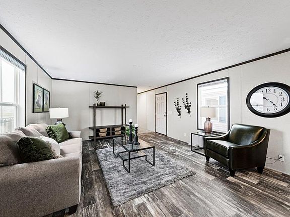 4th image of 1252 Yarrow Ct