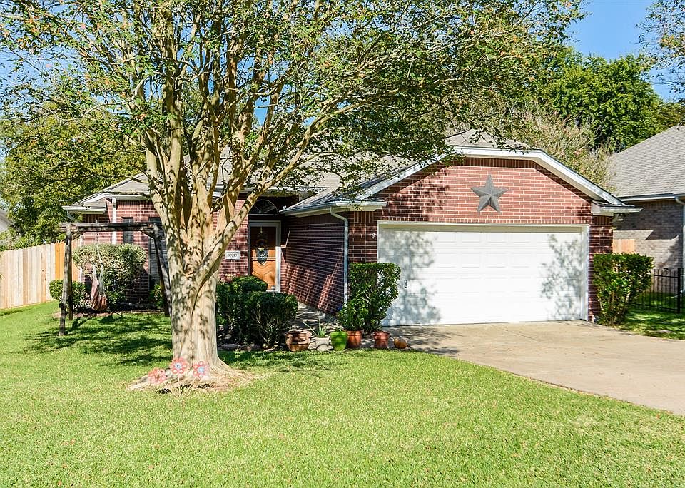 1st image of 10710 Estelle Cir