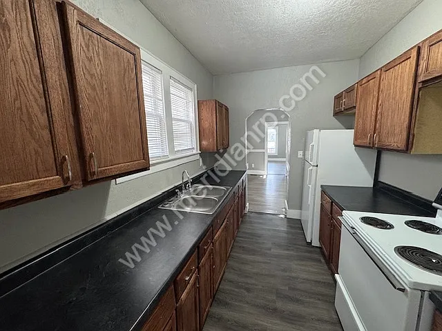 309 W Williams St #1 — Photo 4
