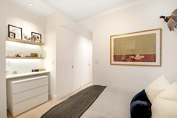 Rented by Compass | media 9