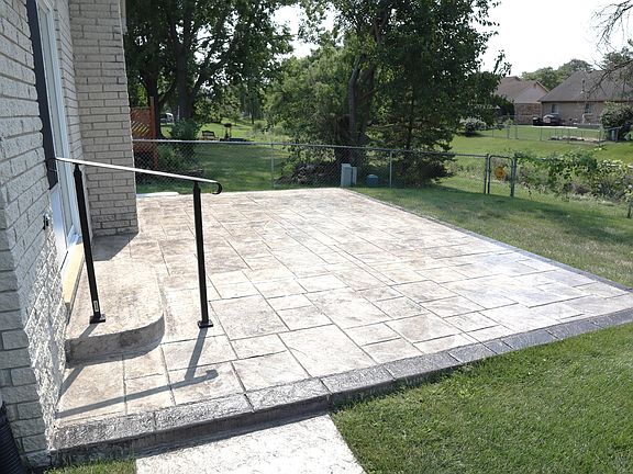 3rd image of 6721 Chadwick Dr