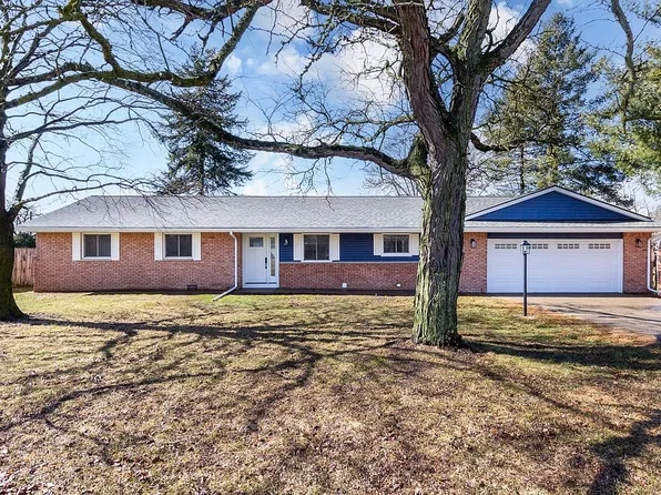 1043 Woodlow St, Waterford, MI 48328