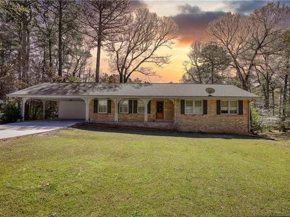 1295 Maple St SE, Conyers, GA 30013
