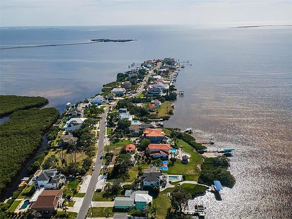 4th image of 1626 SEA BREEZE DRIVE
