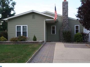 132 Harvest Rd, Logan Township, NJ 08085