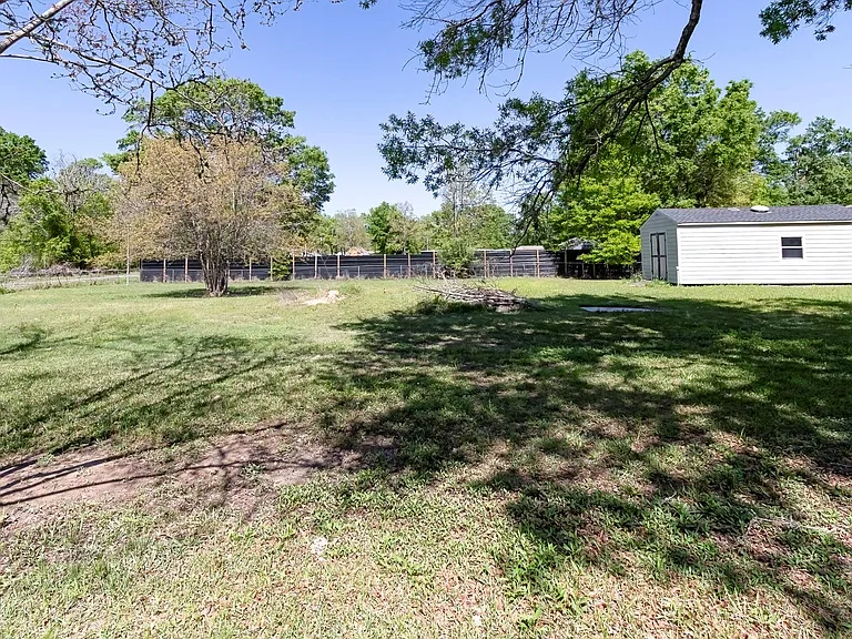 314 Normagene St — Photo 19