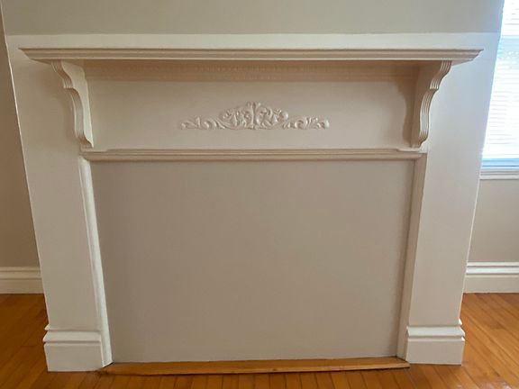 5th image of 131 Essex St #1