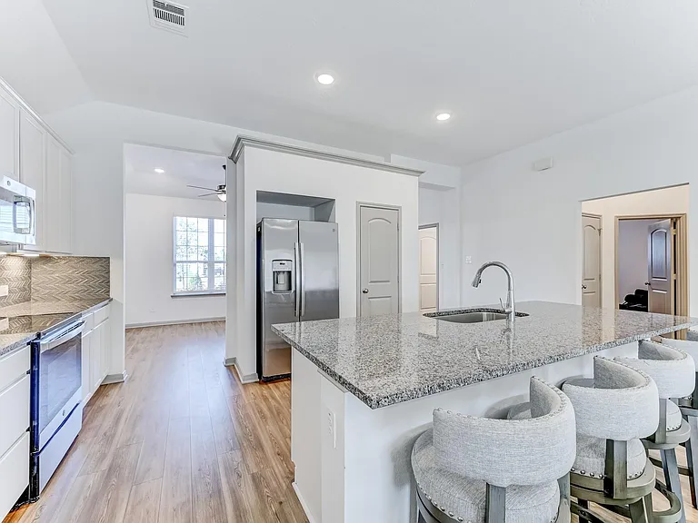 204 Shoreview Dr — Photo 18