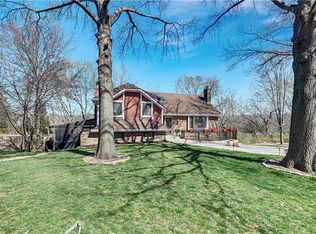 6520 Ridgeview Rd, Shawnee, KS 66217