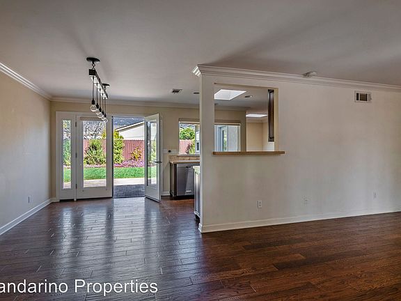 5th image of 3728 Dixon St