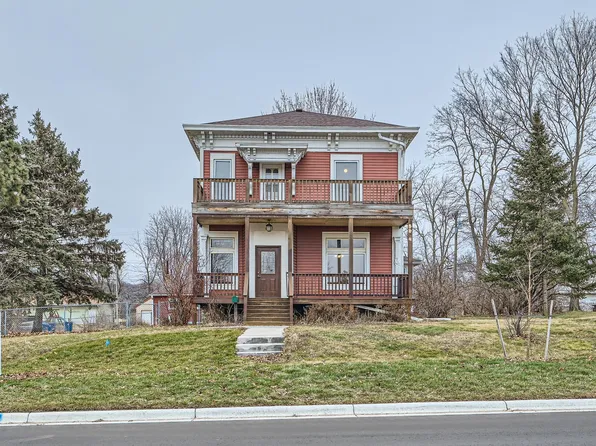 612 Summit Ave, Saint Paul Park, MN 55071