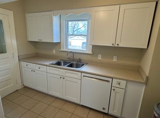 1536 Curry Dr, Lyndhurst, OH