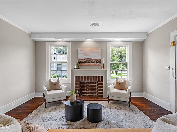 3rd image of 323 Butler Rd