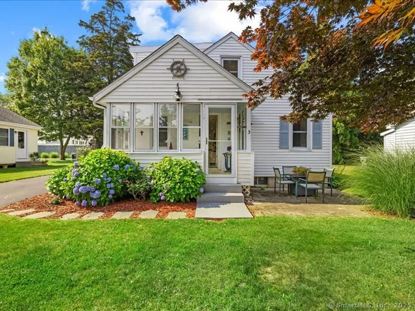 5 Hammock Parkway, Clinton, CT 06413