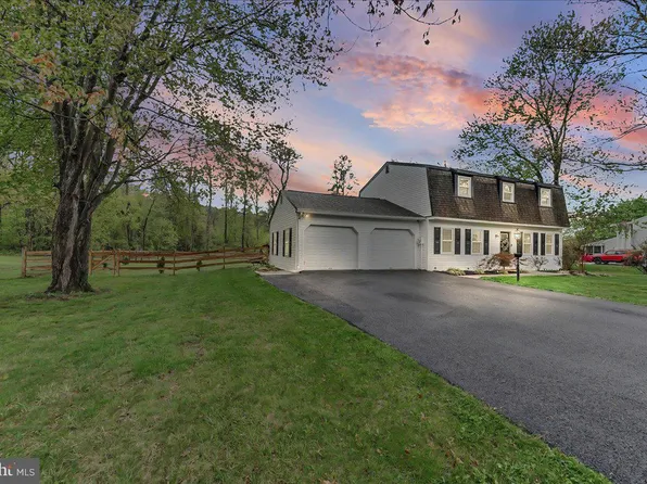 772 Hunters Run Rd, Pottstown, PA 19465