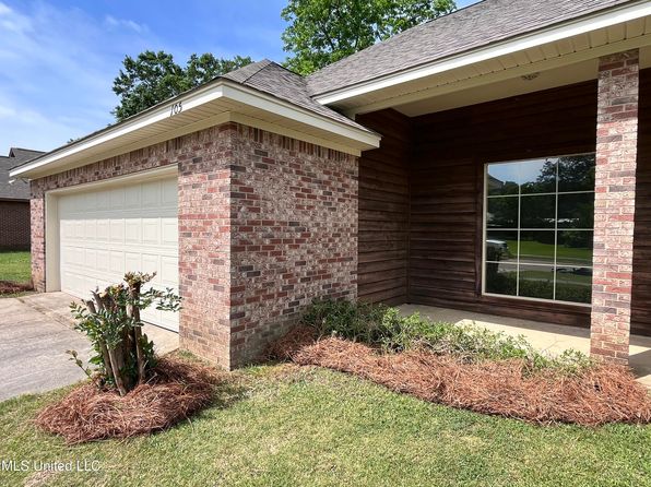 105 Copper Ln, Richland, MS 39218