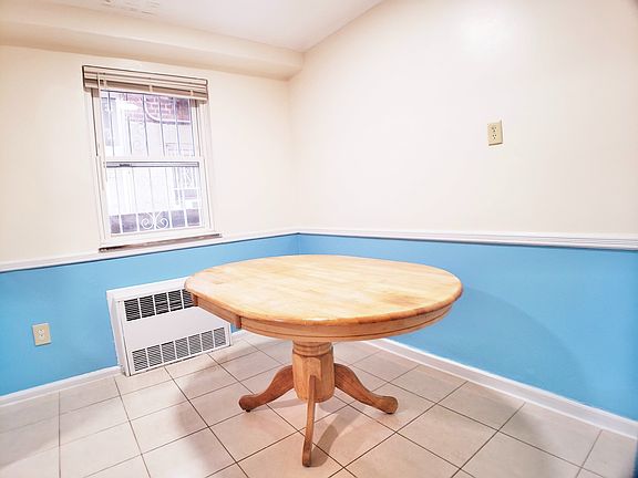 3rd image of 1291 E 51st St #1