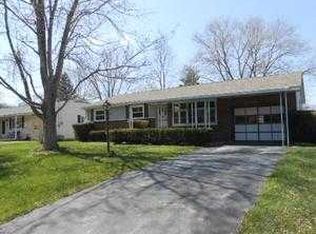 1836 Diana Ave, Hermitage, PA 16148