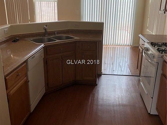 4th image of 2401 Blue Aloe Ct
