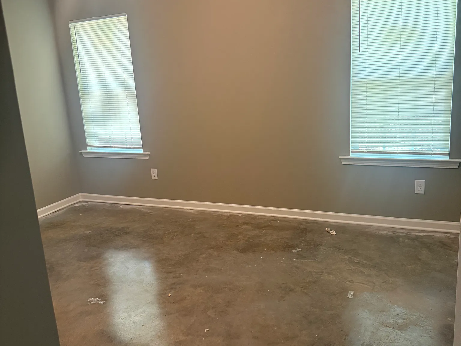3 bed, 1300 sqft, $1,550 — Photo 4