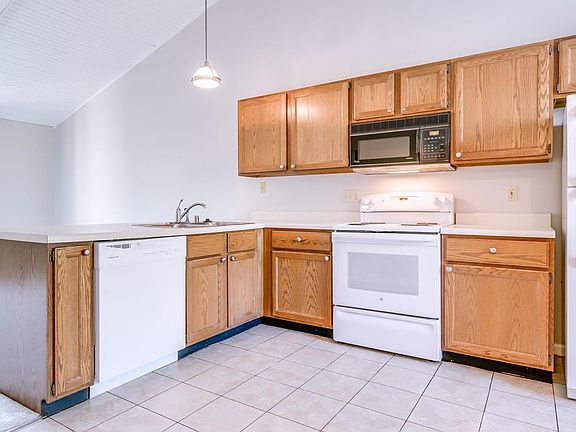 4th image of 3994 Lauren Way