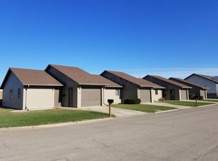 1107 Oak St, Lisbon, ND 58054