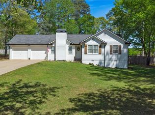 72 River Oaks Dr SW, Cartersville, GA 30120