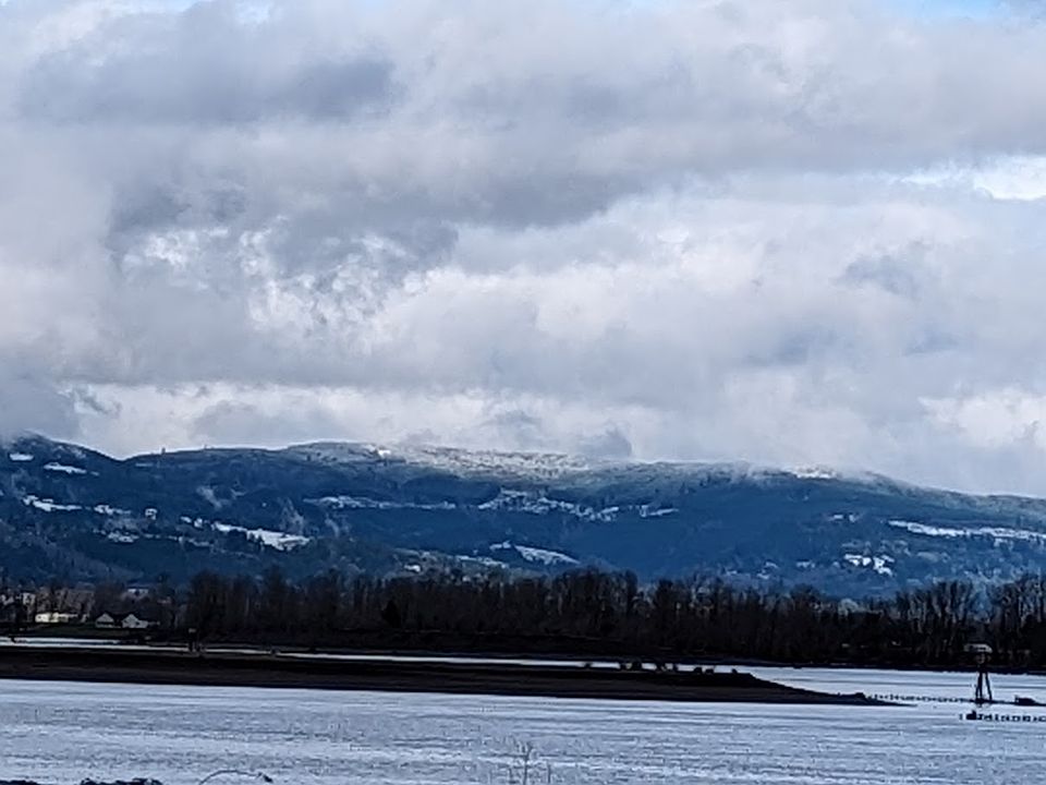 Incredible hiking along the river!