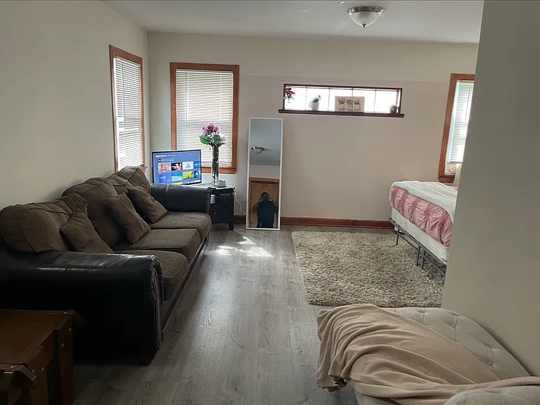 12504 S Loomis St — Photo 6