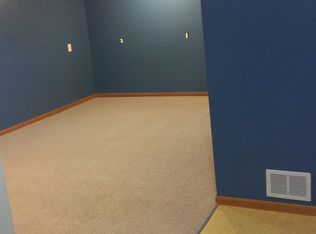 9133 Newton Ave S, Bloomington, MN 55431