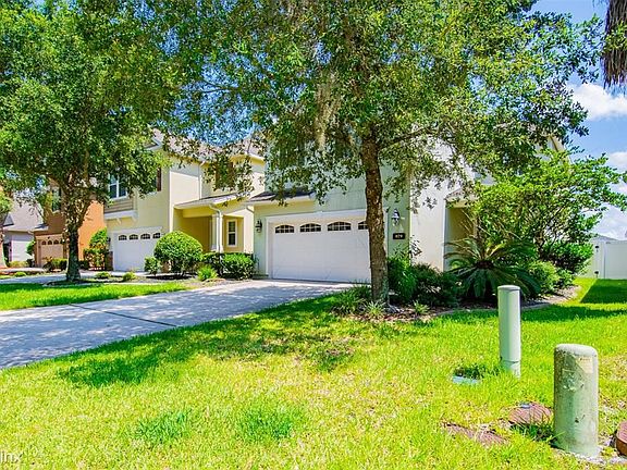 3rd image of 879R Quiet Stone Ln