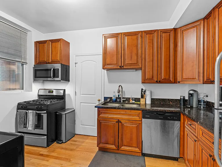 3115 N Sheffield Ave — Photo 26
