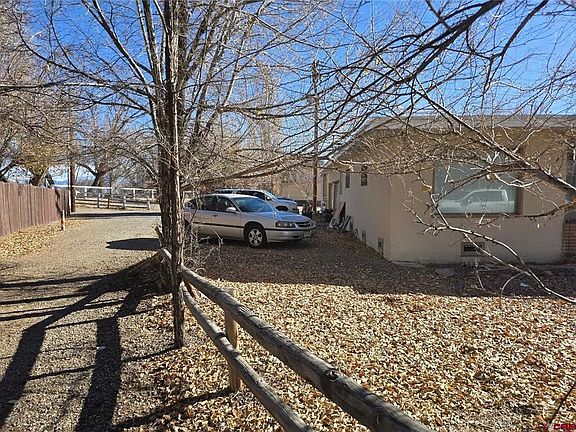 3rd image of 80 -B El Rio Drive