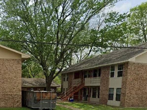 812 E Palestine St, Mexia, TX 76667