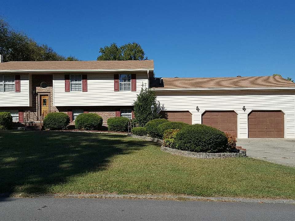 1st image of 4036 John Ct NW