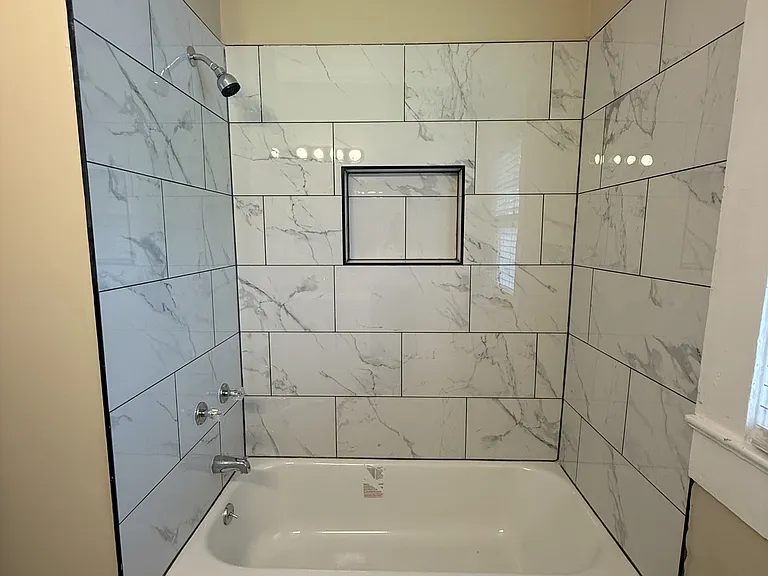 1816 Saint Charles Ave SW — Photo 11
