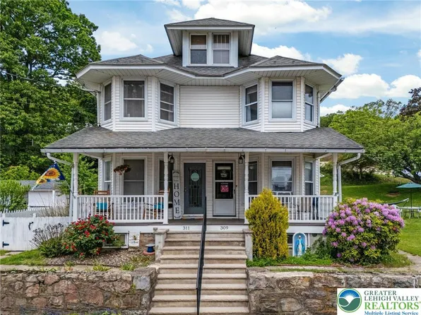 309 W Mountain Ave, Pen Argyl, PA 18072