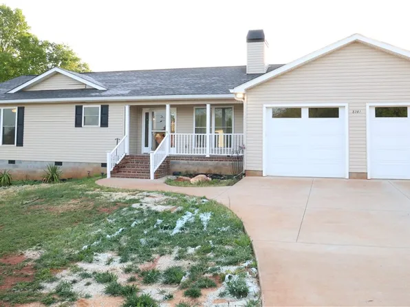 5381 Olden Porter Rd, Pendleton, SC 29670
