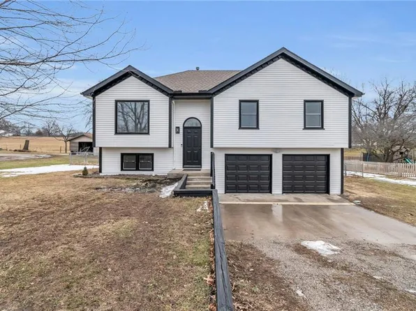 1303 S Oak St, Plattsburg, MO 64477