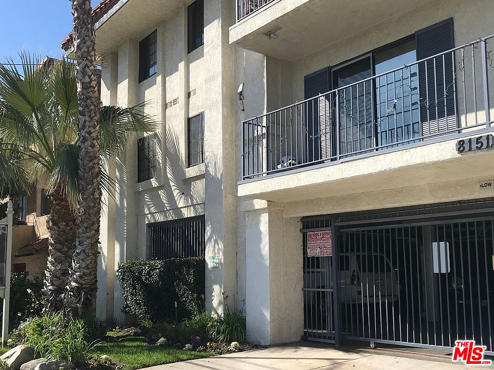 2nd image of 8151 Reseda Blvd